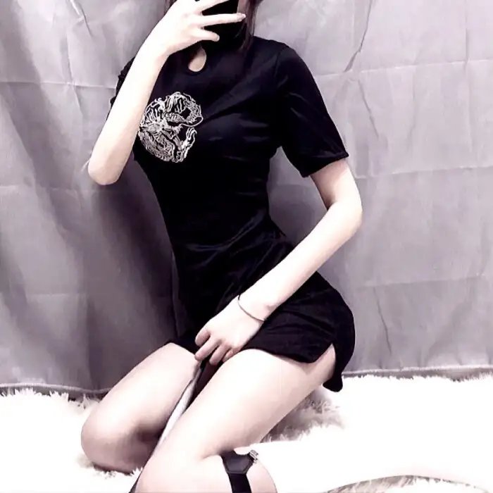 金爪女郎